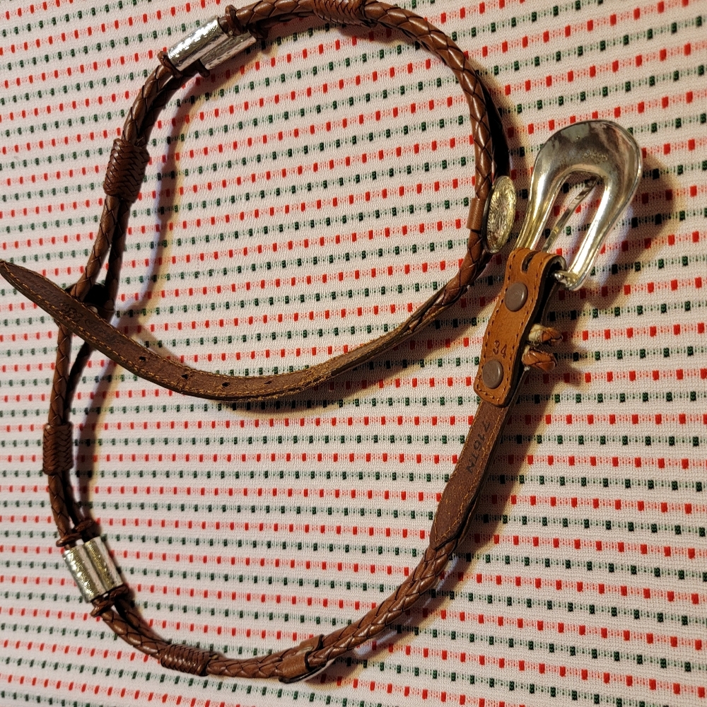 Vintage | Silver Hardware Brown Belt - Picture 4 of 5
